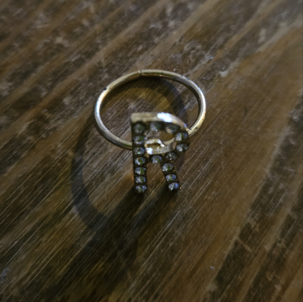 SHEIN Silver Classic Ring with Stone Setting
